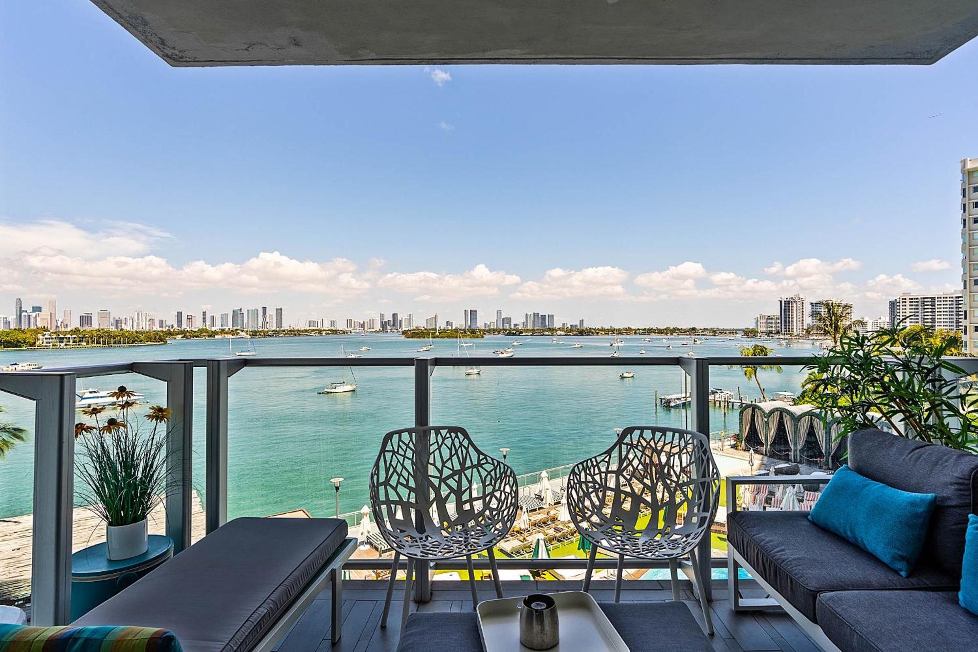1100 West South Luxe Miami By Joe Semary Appartement Miami Beach
